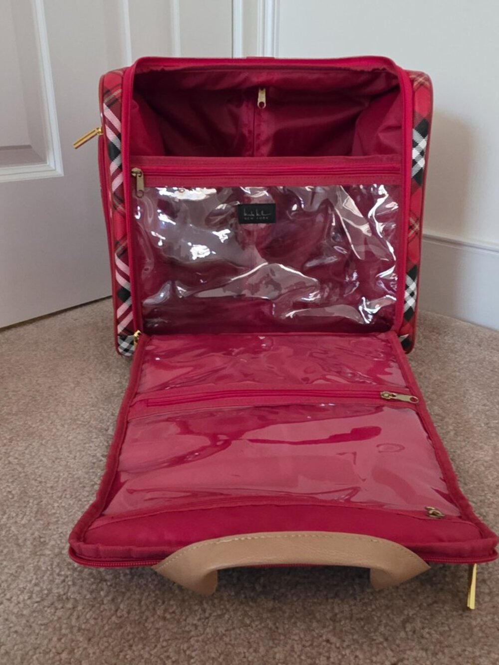 New (no tags) Nicole Miller underseat luggage - Picture 3 of 4